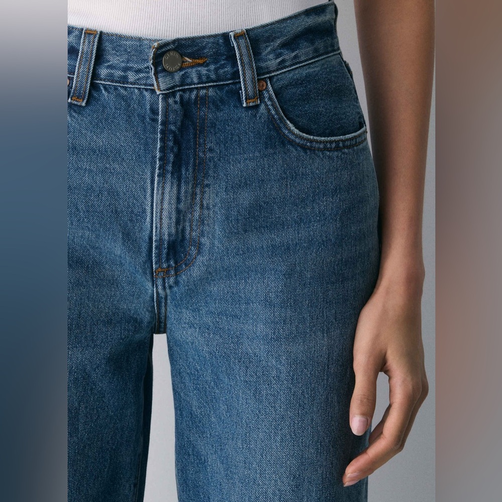 Aritzia - Denim Forum The Farrah Hi-Rise Wide Jean (5 Yrs Kiss N Tell Blue) - Picture 7 of 10